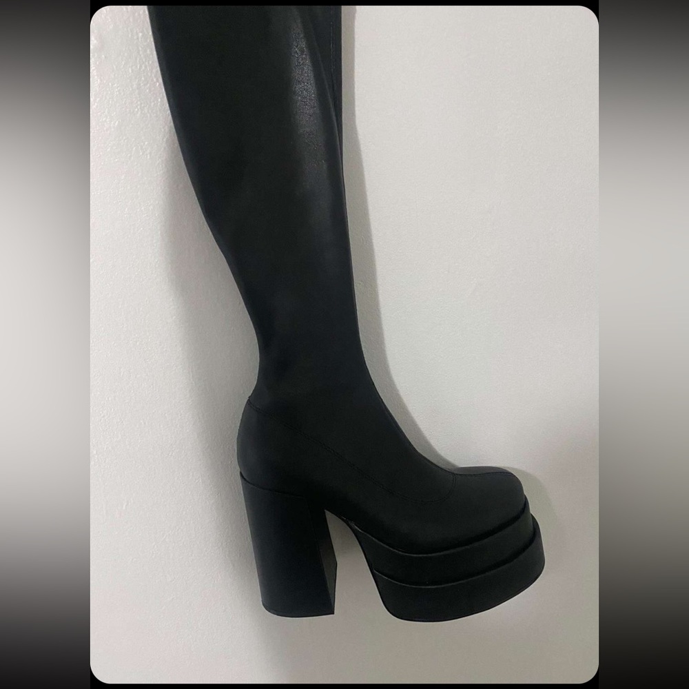 Steve Madden Size 9 Barely Used Boots - image 1